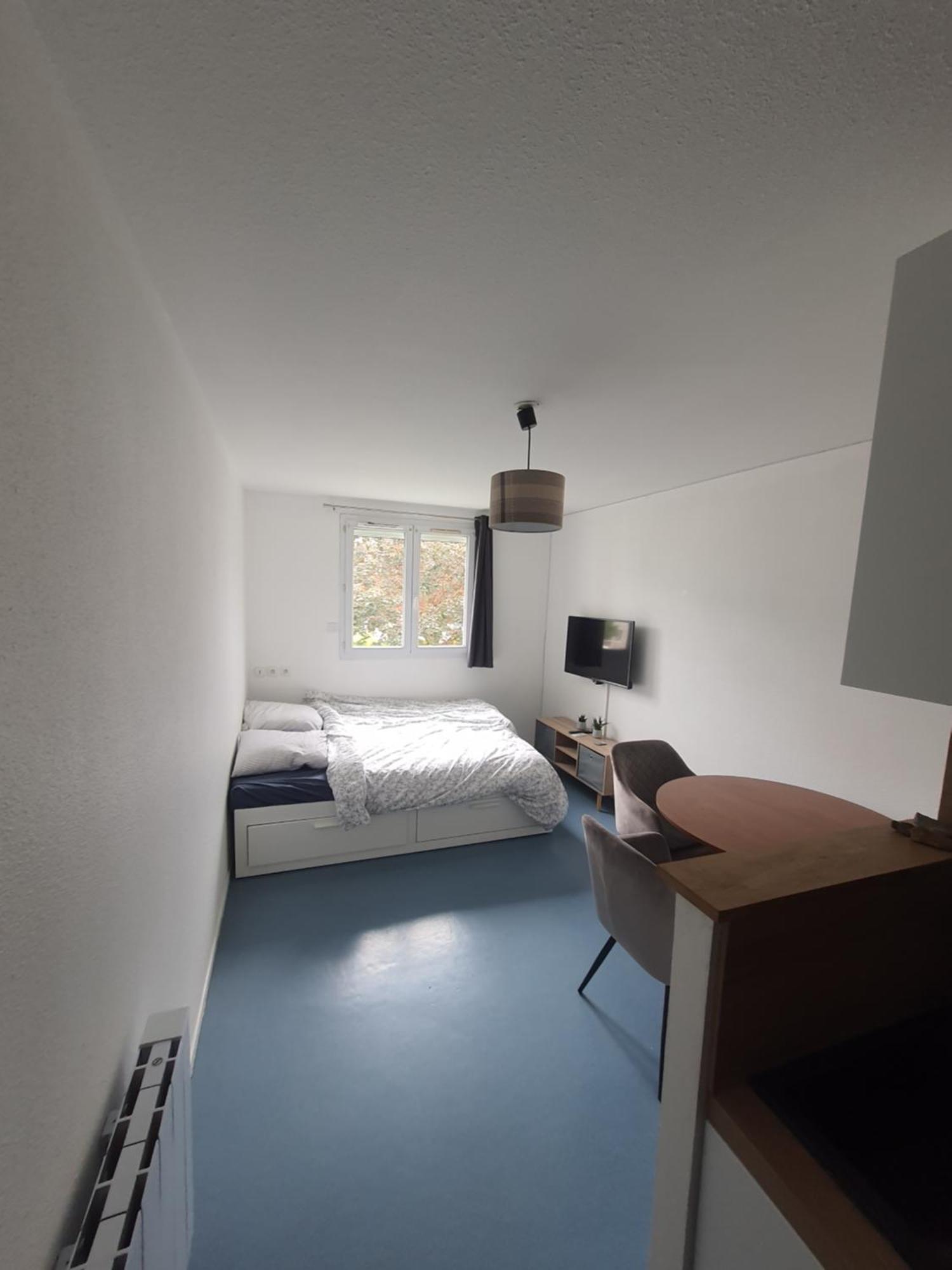 Gières Studio Dans Residence Pour Location Courte Duree Et Etudiants Parking Gratuit מראה חיצוני תמונה